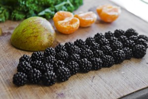 Simple Autumn Green Smoothie -Blackberry, Kale, tangerine, apple, pear